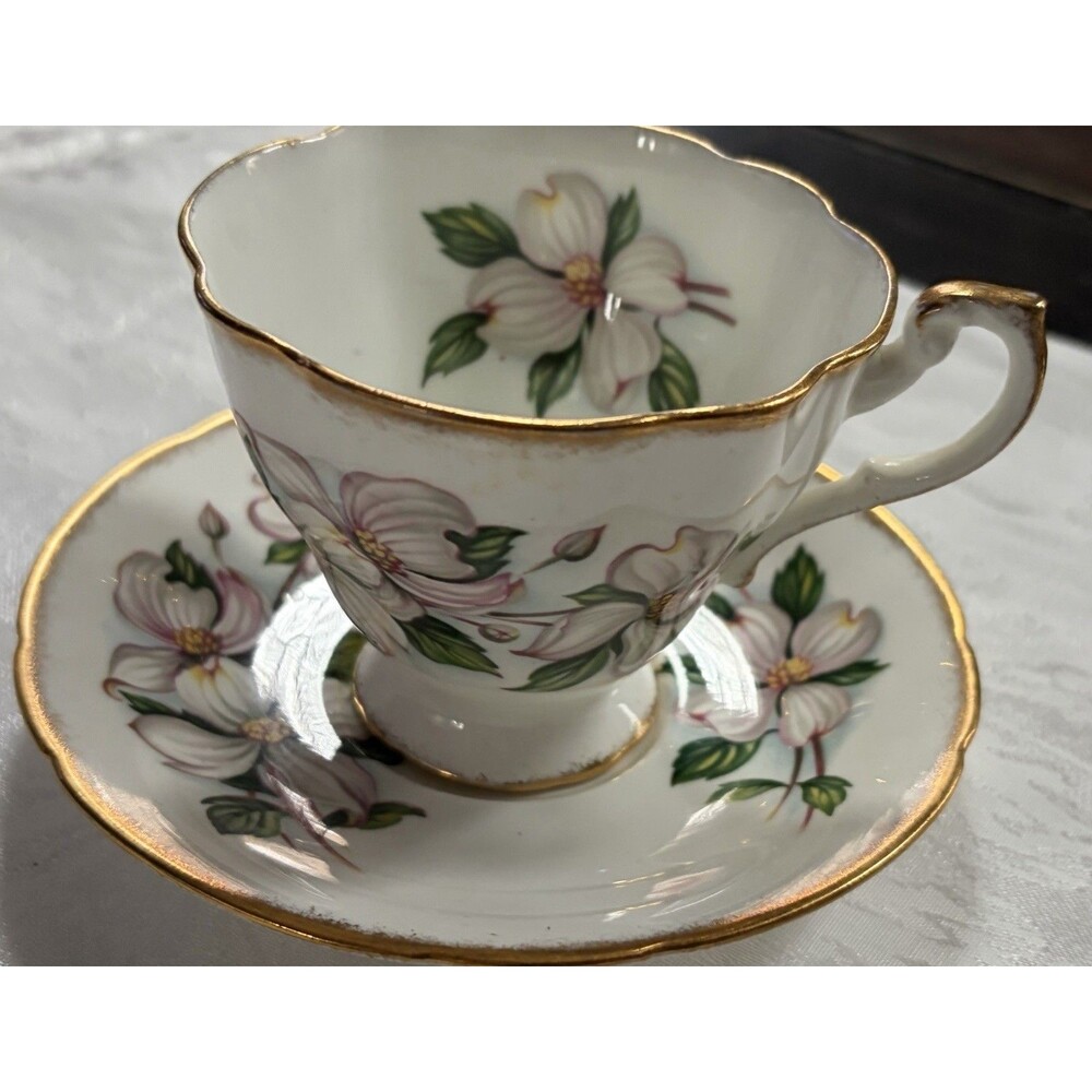 Paragon China Cup & Saucer | Canadian Provincial Flowers | Dogwood Blossoms